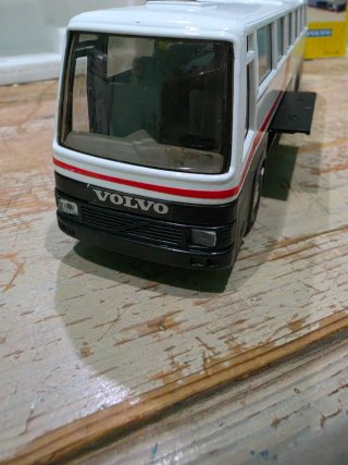 Joal 1:50 Autobús Jetways travellers Volvo coach
