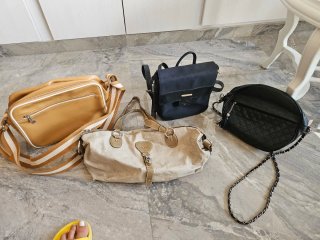 Lote 4 bolsos: negro, dorado