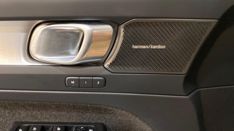 Volvo XC40 2025, foto 23
