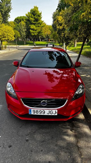 Volvo V40 2015