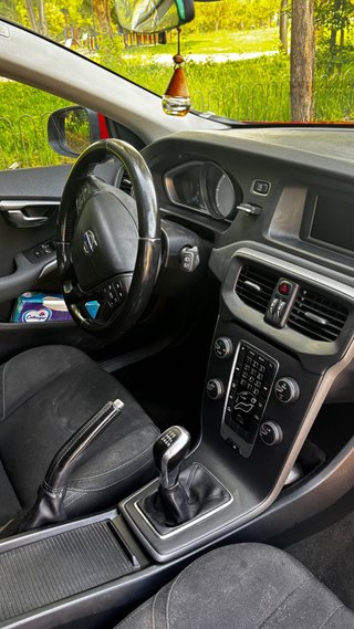 Volvo V40 2015