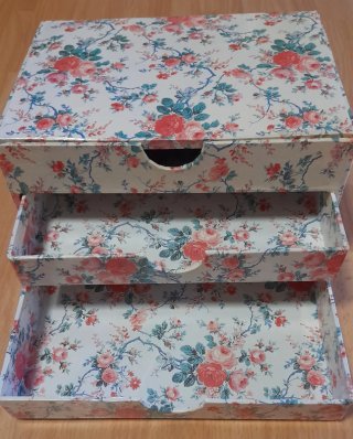 Cassettiera/portagioie vintage con specchio