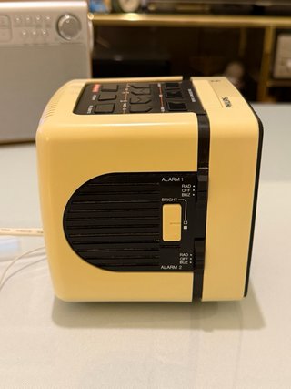 Radio despertador Philips D-3112 vintage