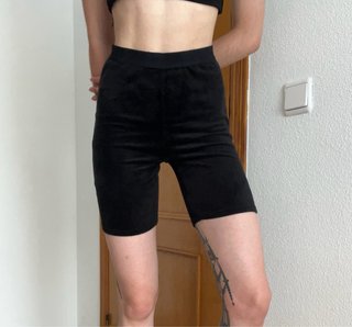LIQUIDACIÓN: Shorts terciopelo Killstar negros