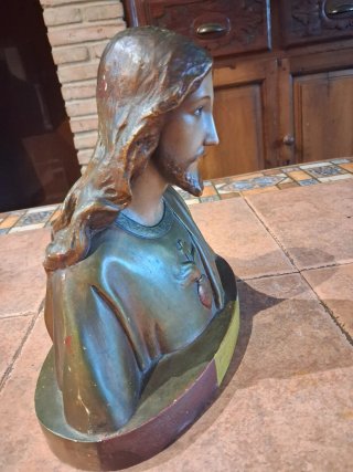 Antiguo Busto Sagrado Corazón estuco policromado.
