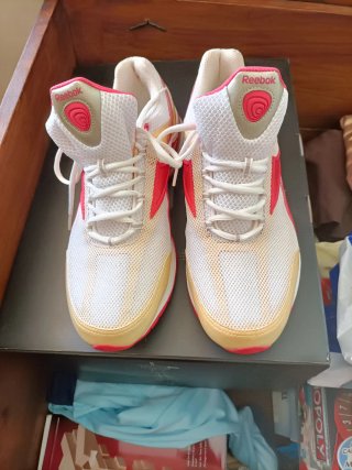 Zapatillas Reebok Mujer Talla 43 Doradas Blancas