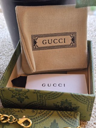✨ Collar Gucci GG con Strass y Diamantes Negros –