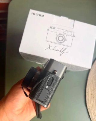 Fujifilm Xhalf Cámara Negra