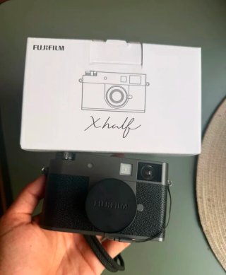 Fujifilm Xhalf Cámara Negra