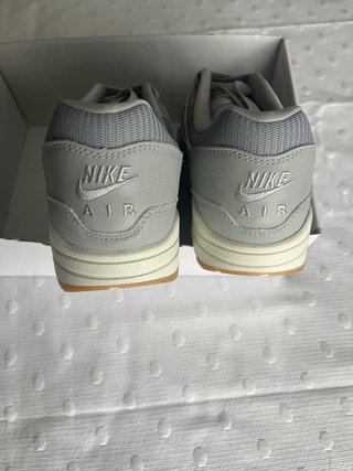 Nike Air Max 1 ByYou Grises