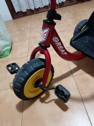 Triciclo infantil GREAT rojo