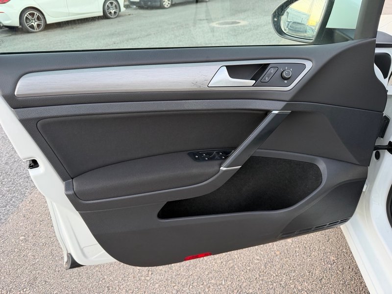 Volkswagen Golf VII 1.4 TSI BMT Advance 3p 2015, foto 21