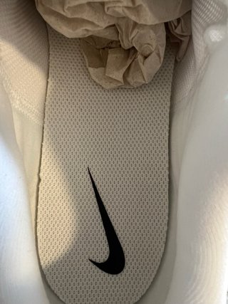 Zapatillas Nike Running Blancas y Plateadas