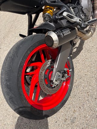 Ducati Monster 821 full
