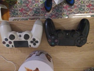 PlayStation 4 (PS4) Sony pro slim