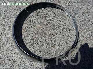 Cerquillo de faro delantero de Renault