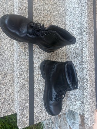 Botas militares negras