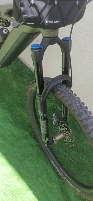 E-bike Cube 144