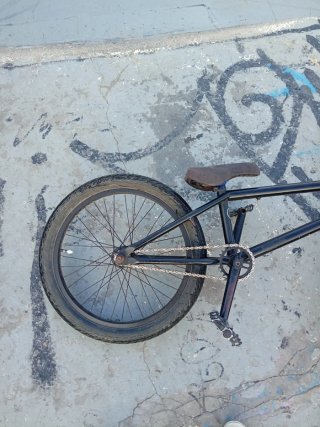 Bicicleta BMX Negra(PRECIO NEGOCIABLE)