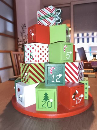 Calendario Adviento Madera Rellenable