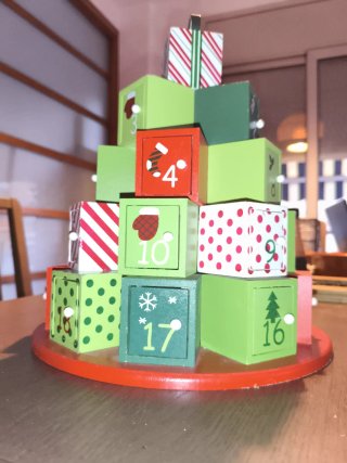 Calendario Adviento Madera Rellenable