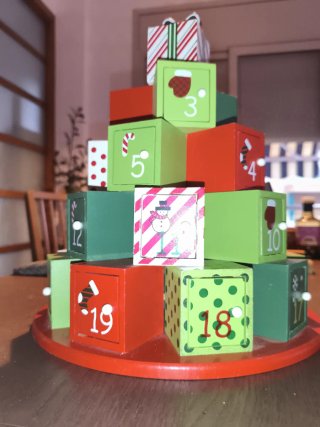 Calendario Adviento Madera Rellenable
