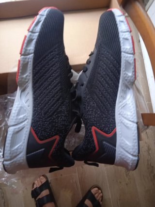 Scarpe da ginnastica uomo taglia 42