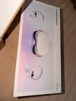 Meta Quest 2 VR Headset y Controles