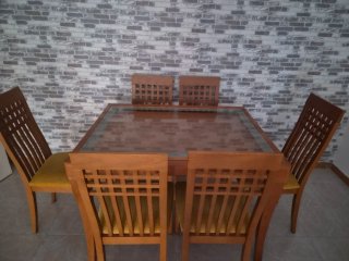 Mesa de comedor con 6 sillas