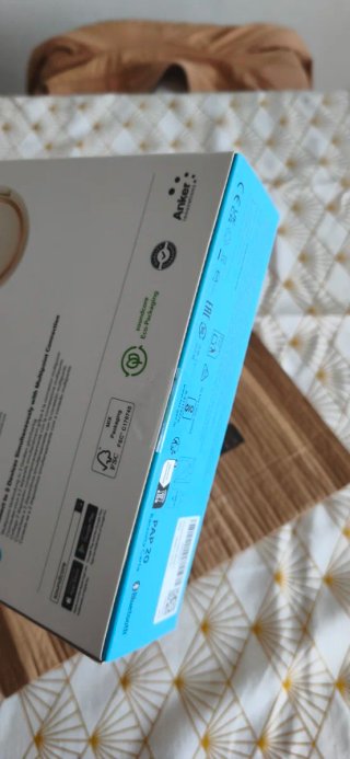 Auriculares Soundcore H30i Blanco y Dorado