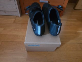 Shimano RC7  talla 44 Wide con caja original