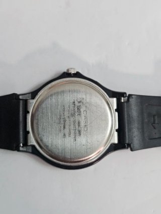 Reloj Casio Quartz Blanco