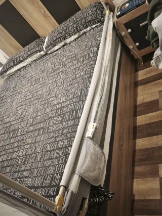 Barrera de protección para cama infantil
