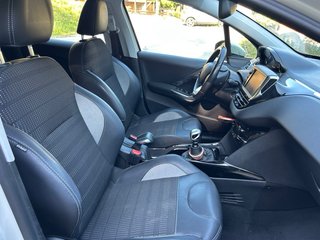 Peugeot 2008 1.2 130cv