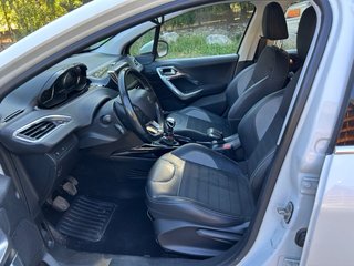 Peugeot 2008 1.2 130cv