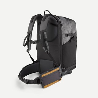 Riñonera cartera de montaña y trekking grande Forclaz