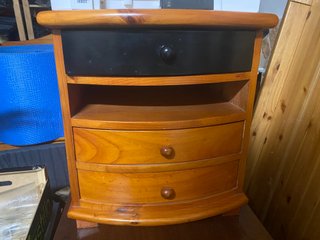 Conjunto 2 mesitas de noche madera