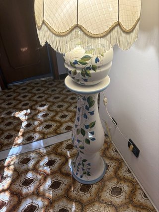 Lampada da terra vintage ceramica floreale