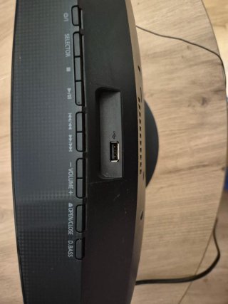 Equipo de música Panasonic negro..