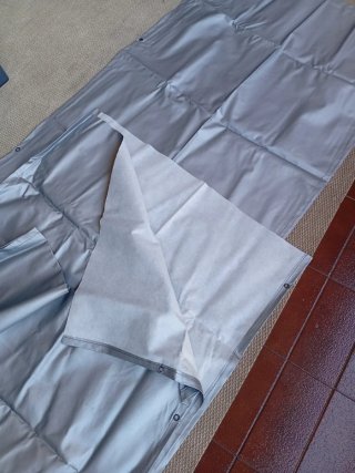 Protectores de toldos grises
