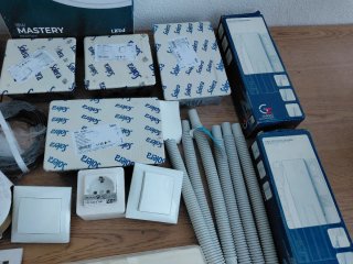 Lote material eléctrico