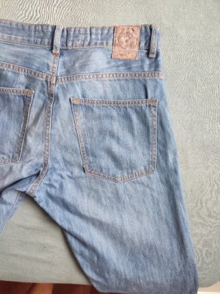 Pantalón vaquero botones azul Talla M