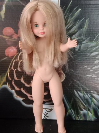 Muñeca colección copias Nancy clásica nueva