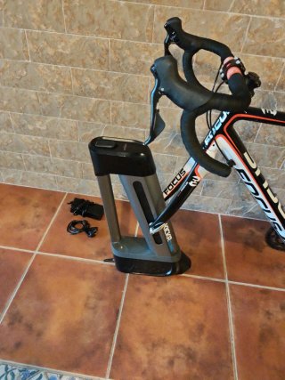Wahoo Kickr V5 + Cuadro Carbono + Climb