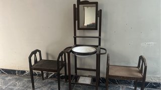 Taburete antiguo plegable