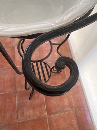 Aguamanil de forja con espejo