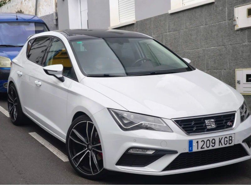 SEAT Leon 2019 - foto 1