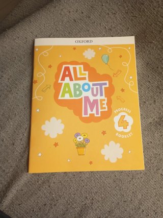 Libro all about me de 4o