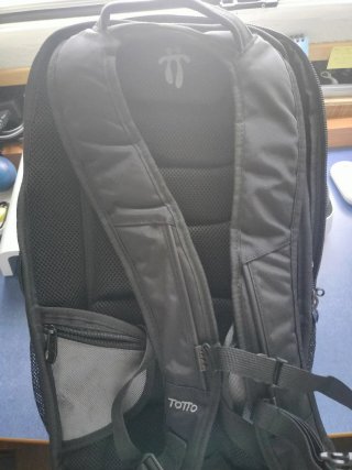 Mochila Totto Negra y Gris
