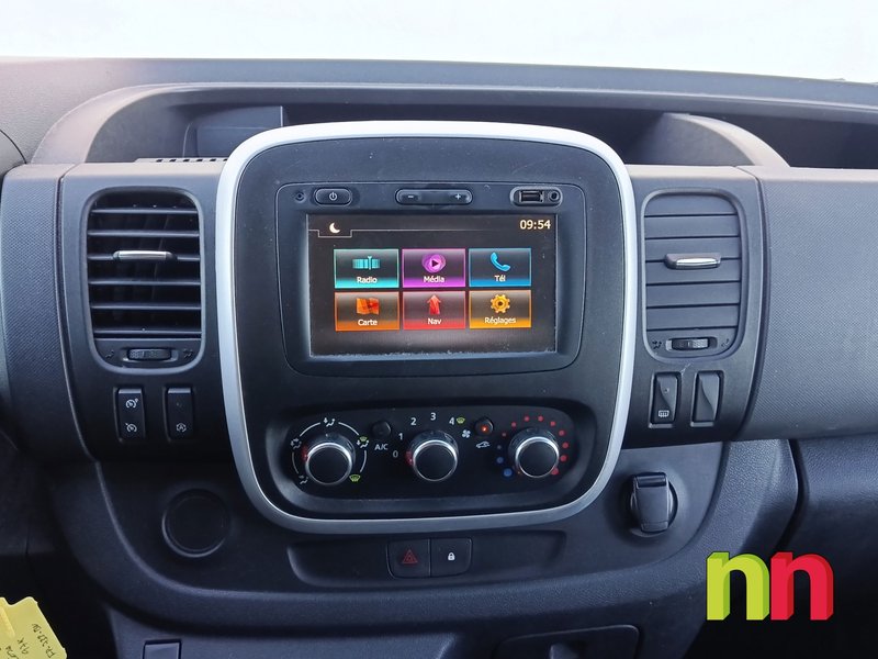 Renault Trafic 2020, foto 18